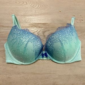 Victoria’s Secret Dream Angels Lace Push Up Bra